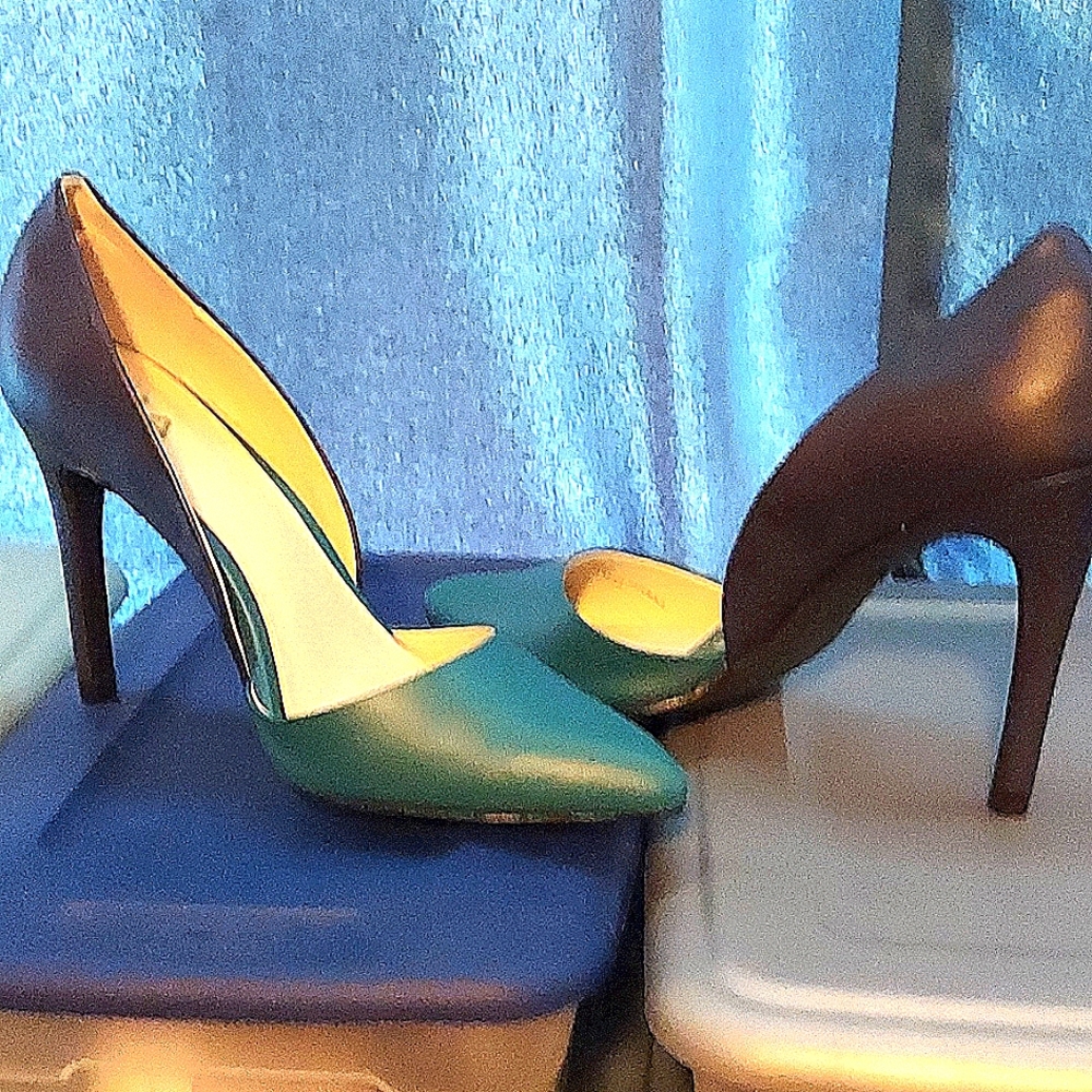 MIA 2 tone (turquoise/navy) size7